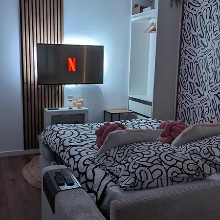 Le Charme Rose Apartment