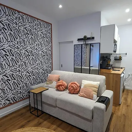 Apartment Le Charme Rose Villejuif